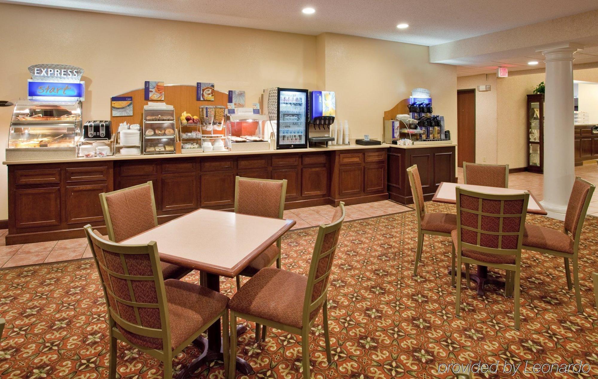 Seasons Inn & Suites Highland Restaurante foto