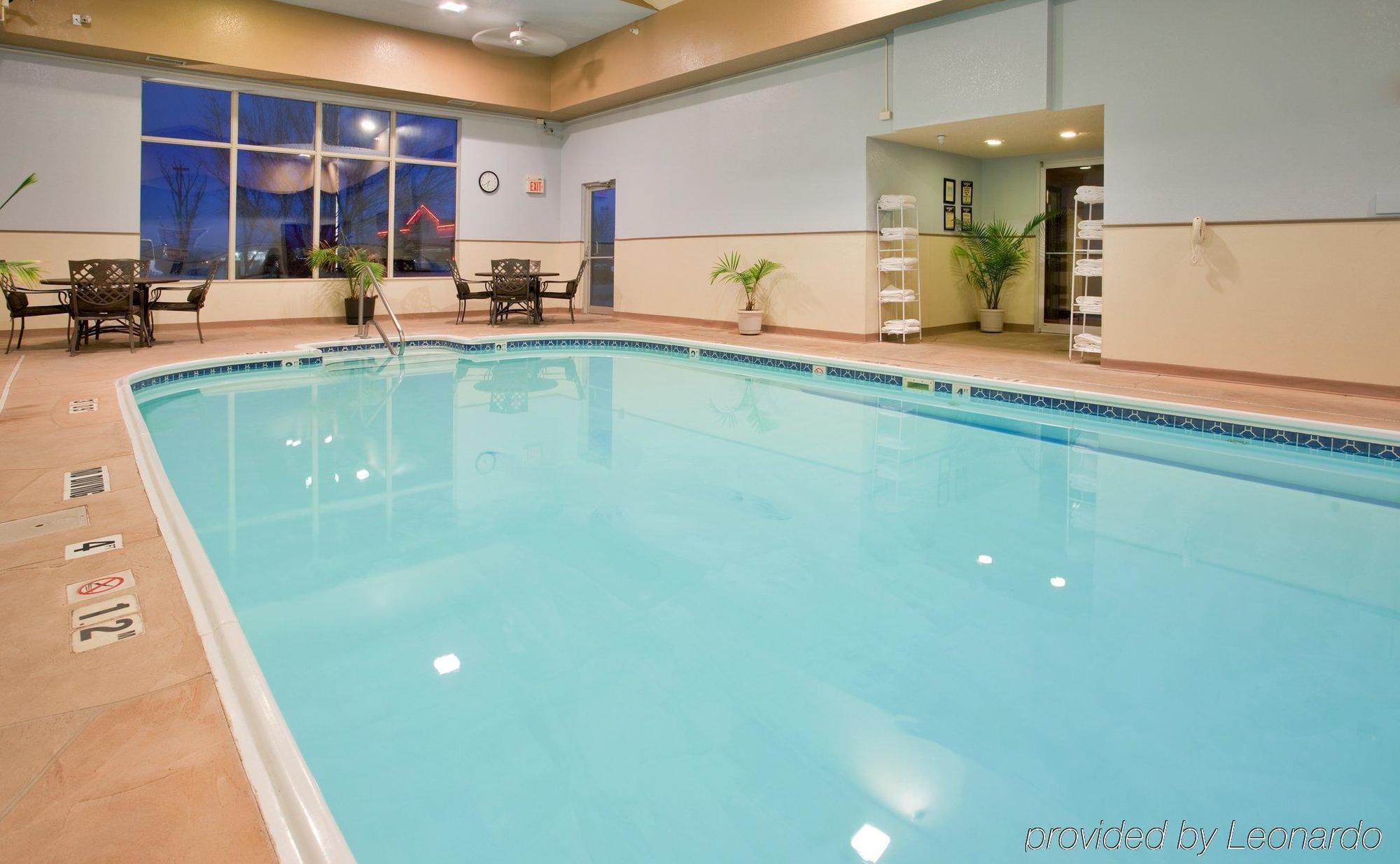 Seasons Inn & Suites Highland Instalações foto